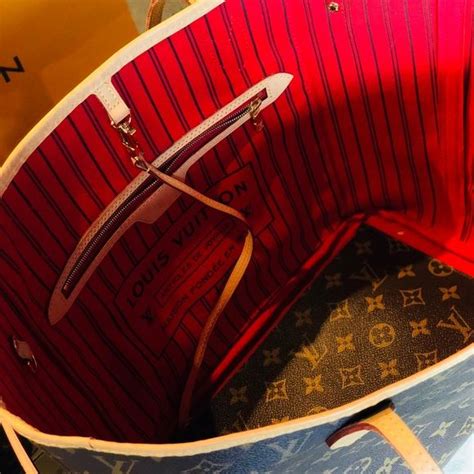 louis vuitton purse with red lining|Louis Vuitton purse red inside.